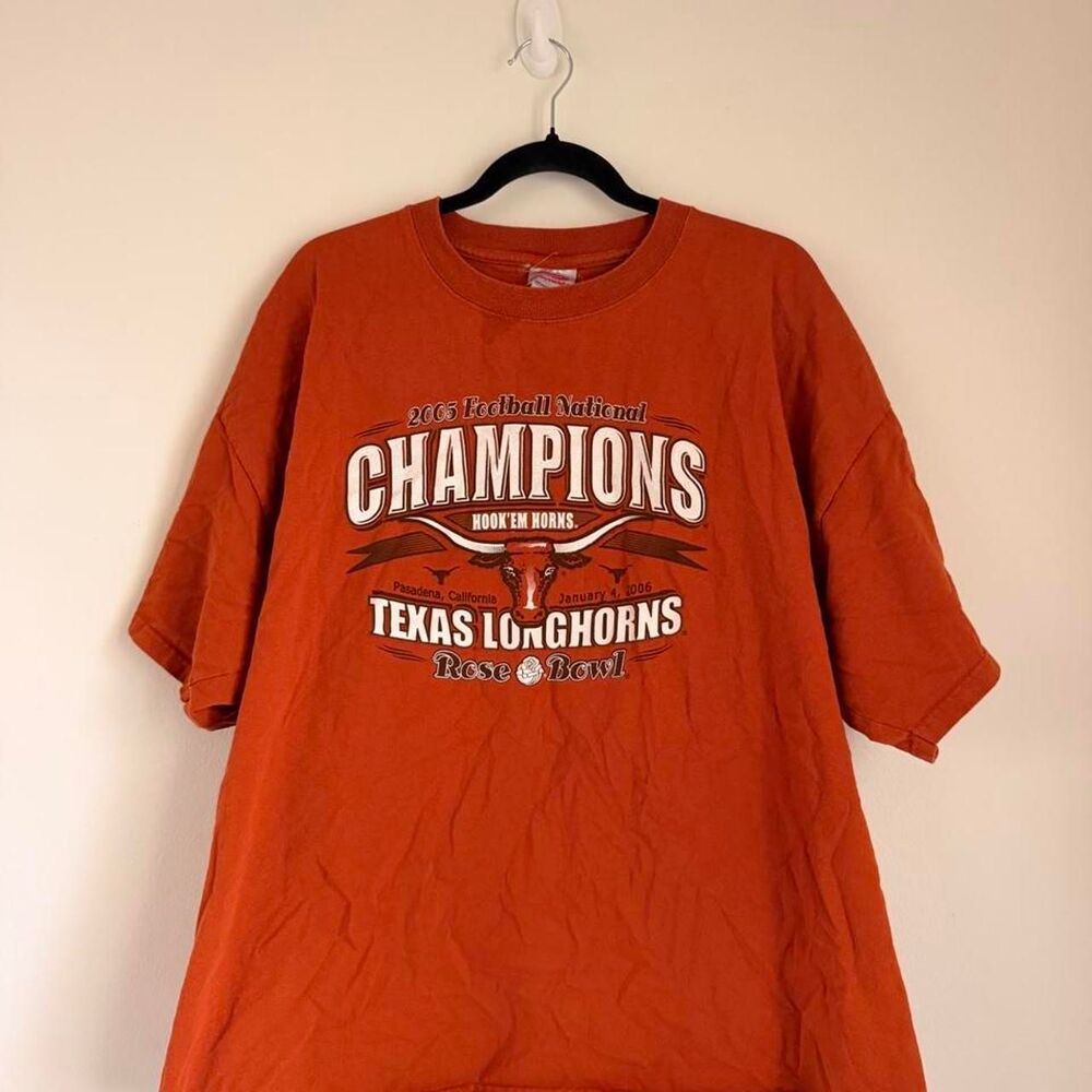 VINTAGE Texas Longhorns 2005 Football National Champions Rose Bowl graphic tee,